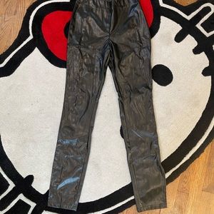 •$5 CLOSET SALE! BUNDLE TO SAVE•